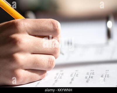 Studieren für anspruchsvolle mathematische Test Stockfoto