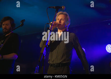 BNQT ist eine Supergruppe mit Fran Healy (Travis), Alex Kapranos (Franz Ferdinand), Eric Pulido (Midlake), Ben Bridwell (Band of Horses) und Jason Lytle (Grandaddy) mit: BNQT Where: Glasgow, Schottland, United Kingdom When: 01 Nov 2017 Credit: Peter Kaminski/WENN.com Stockfoto