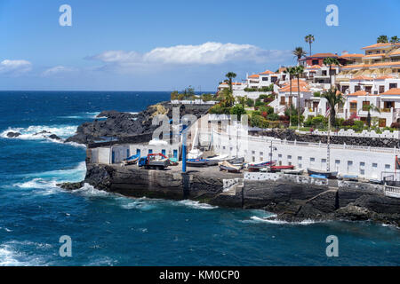 Piscina los Chocos, winzige Fischerhafen von Dorf Puerto de Santiago, an der Westküste der Insel Teneriffa, Kanarische Inseln, Spanien Stockfoto