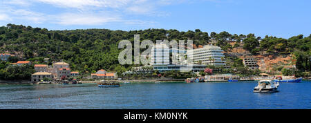 Sommer Blick auf die Lafodia Hotel, Insel Lopud, einer der Elaphitischen Inseln in der Nähe von Dubrovnik, Dalmatinische Küste, Adria, Kroatien, Europa Stockfoto