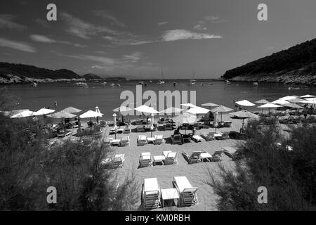 Sommer Blick von sunji Strand, Insel Lopud, einer der Elaphitischen Inseln in der Nähe von Dubrovnik, Dalmatinische Küste, Adria, Kroatien, Europa Stockfoto