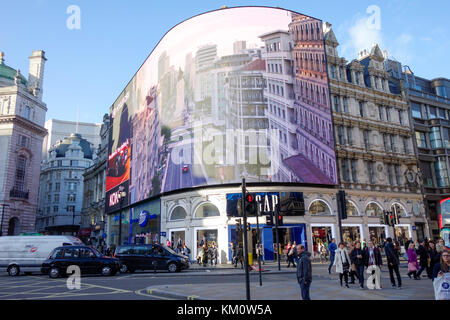 Die ikonischen Piccadilly Lichter, jetzt als "Die Kurve" am Piccadilly Circus, London bekannt. Stockfoto