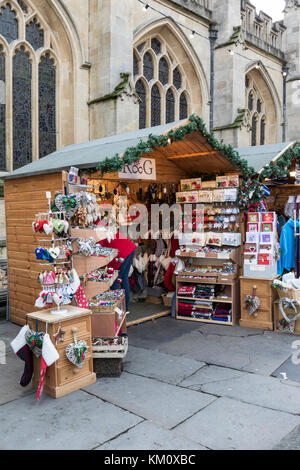 Nahaufnahme eines Weihnachtsmarktes in Bath, England, Großbritannien Stockfoto