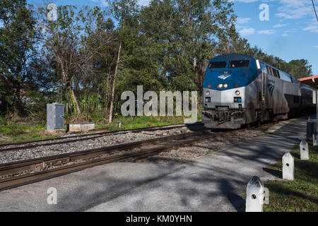 Amtrak Zug, der DeLand, Florida USA Zugdepot Stockfoto