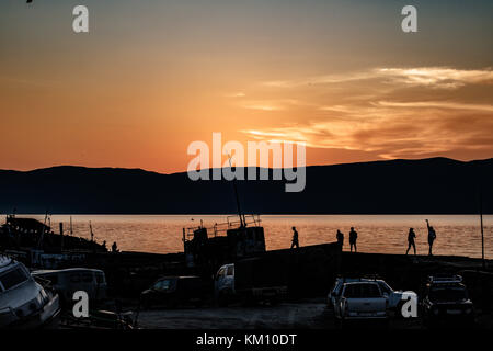 Sonnenuntergang in Toledo mit der Baikalsee im Hintergrund Stockfoto