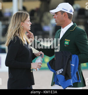 WELLINGTON, FL - MÄRZ 02: Athina Onassis Roussel Alvaro de Miranda Neto nimmt am 2. März 2014 am Winter Equestrian Festival im Palm Beach International Equestrian Centre in Wellington, Florida, Teil. Personen: Athina Onassis Roussel Alvaro de Miranda Neto Stockfoto