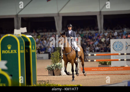 Wellington, fl - 02. April: Grand Prix im Winter Equestrian Festival 2016 (wef) abgeschlossen mit einem spannenden internationalen Showdown Samstag Nacht als Großbritannien Ben Maher und Jane Clark sarena sprang zum Sieg in der $ 500.000 Rolex Grand Prix CSI5*. Das finale Grand Prix für den Winter Schaltung, Maher und sarena überstieg ein sieben-Pferd springen, mit mclain Ward (USA) und hh Azur im zweiten, und Meredith Michaels- beerbaum (Ger) und Fibonacci 17 Dritte. den Winter Equestrian Festival (wef) ist der größte und am längsten laufende Jäger/Jumper Reiterfall in der Welt an der Palm statt. Stockfoto