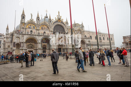 Venedig (Venezia), Italien, Oktober 18, 2017 - Blick auf die Basilika von San Marco in San Marco, Venedig, Italien Stockfoto