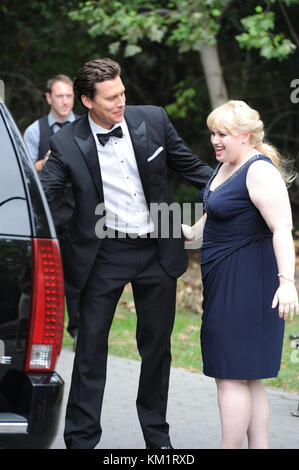 NEW YORK - SEPTEMBER 21: Hayes MacArthur Rebel Wilson am Set von 'Bachelorette'. Am 21. September 2011 in New York City, Leute: Hayes MacArthur Rebel Wilson Stockfoto