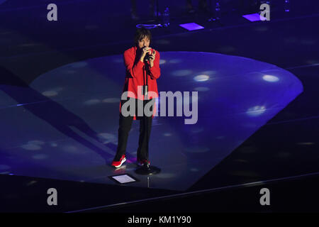 Rom, Italien. 02 Dez, 2017. Der italienische Sänger und Song-writer Gianna Nannini führt bei einem Live-konzert von Amore gigante Tour an palalottomatica in Rom. Credit: Michele Longo/Pacific Press/alamy leben Nachrichten Stockfoto