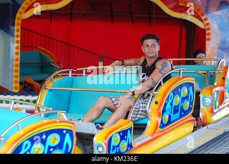 SEASIDE HEIGHTS, NJ - 15. JULI: Paul Delvecchio filmt am 15. Juli 2011 in Seaside Heights, New Jersey. Leute: Paul Delvecchio Stockfoto