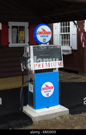 Vintage Chevron Tankstelle Stockfoto