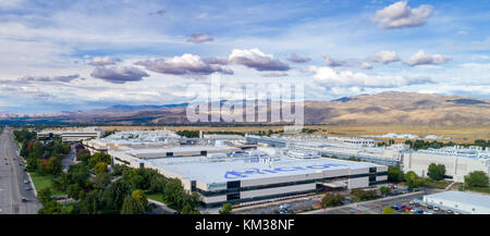 Boise, USA - 21. September 2017: Micron Technology Boise. Micron ist ein führendes Unternehmen in der Halbleiterherstellung. Luftaufnahme des Unternehmens Stockfoto