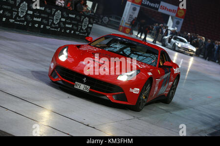 AMSTERDAM, NIEDERLANDE - 26. MAI: Atmosphere nimmt am 26. Mai 2015 an der Gumball 3000-Veranstaltung Amsterdam Arena Teil. Menschen: Atmosphäre Stockfoto