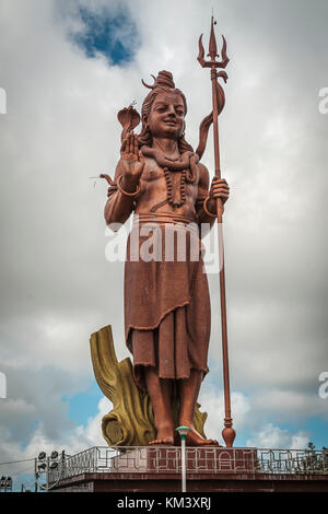 Riesige Statue der hinduistischen Gottheit Shiva an der Ganga Talao, Grand Bassin, Mauritius Stockfoto