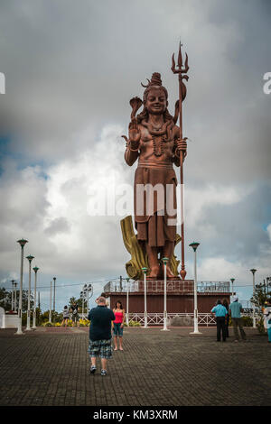 Riesige Statue der hinduistischen Gottheit Shiva an der Ganga Talao, Grand Bassin, Mauritius Stockfoto