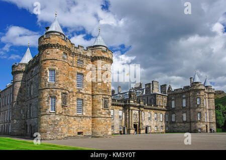 Westfassade des Holyrood Palace, Canongate, Altstadt, Edinburgh, Lothian, Schottland, Vereinigtes Königreich Stockfoto