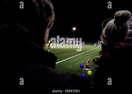 Allgemeine Ansicht des Spiels während der Emirates FA-Cup, zweite Runde an Arbour Park, Slough. Stockfoto