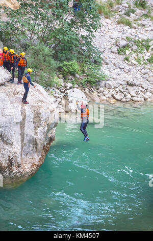 Canyoning in den Schluchten des Verdon, Provence-Alpes-Cote d'Azur, Provence, Frankreich Stockfoto