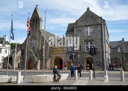 Großbritannien: Die Queen's Gallery am Eingang des Holyrood Palace in Edinburgh. Foto von 12. September 2017. | Nutzung weltweit Stockfoto