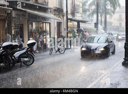 Heftiger Regensturm in Sorrento, Italien. Stockfoto