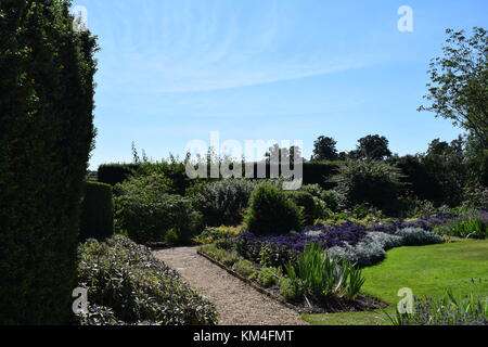 Blick auf die Ecke in Schloss Ashby Gärten Stockfoto