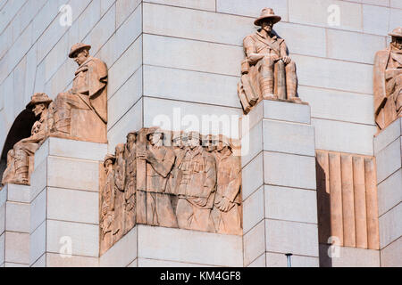 Closeup Detail der ANZAC War Memorial, Hyde Park, Sydney, New South Wales, Australien. Stockfoto