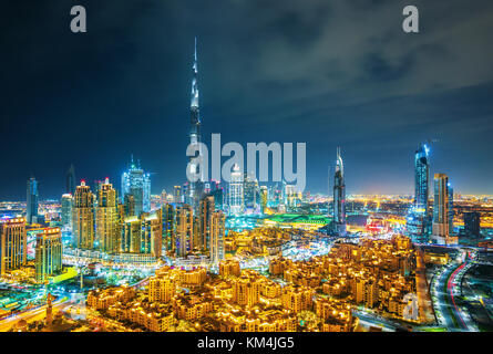 Beeindruckende Skyline von Dubai mit Luxus City Center, Dubai, Vereinigte Arabische Emirate Stockfoto