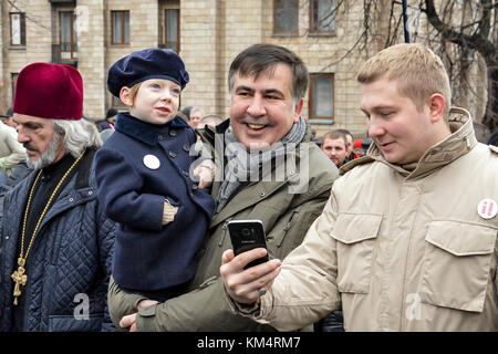 Kiew, Ukraine. 3 Dez, 2017. Ehemalige georgische Präsident und ehemaliger Gouverneur der Region Odessa Micheil Saakaschwili im Amtsenthebungsverfahren März in Kiew Quelle: alexandr Gusew/Pacific Press/alamy leben Nachrichten Stockfoto