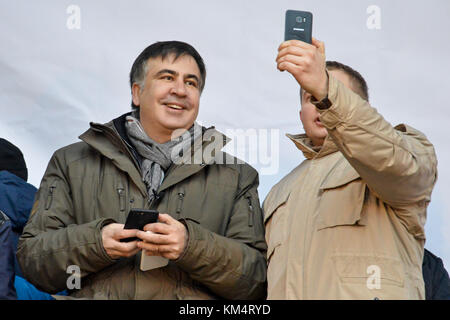 Kiew, Ukraine. 3 Dez, 2017. Ehemalige georgische Präsident und ehemaliger Gouverneur der Region Odessa Micheil Saakaschwili im Amtsenthebungsverfahren März in Kiew Quelle: alexandr Gusew/Pacific Press/alamy leben Nachrichten Stockfoto