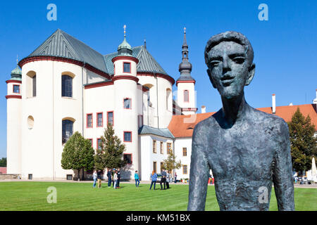 Klaster piaristu a kostel Povyseni Sv. Krize, (UNESCO), Litomysl, Ceska republika / Barockkirche und Kloster von 1714, Architekten Giovanni Battis Stockfoto