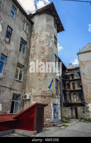 Hof der historischen und Gedenkstätte Museum der politischen Gefangenen in Ternopil Stadt, Verwaltungszentrum des Gebiets Ternopil, Ukraine Stockfoto
