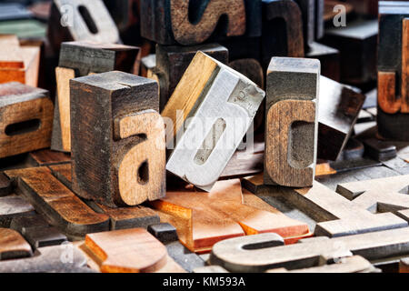 ABC mit Vintage Buchdruck Druckstöcken geschrieben Stockfoto