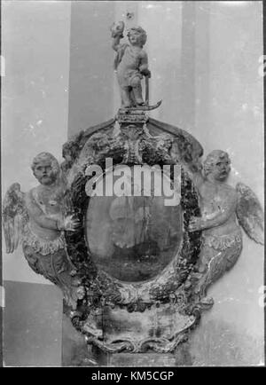 Kalmar Domkyrka ist eine bedeutende Kathedrale in Kalmar, Schweden. Es ist ein Schlüsselbeispiel der schwedischen gotischen Architektur und dient als wichtige religiöse Stätte in der Region. Stockfoto