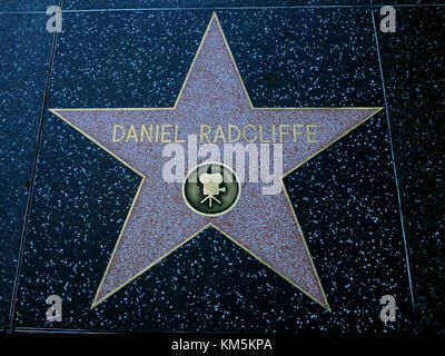 HOLLYWOOD, CA - 4. Dezember: Eine allgemeine Ansicht der Atmosphäre von Daniel Radcliffe Stern auf dem Hollywood Walk of Fame auf dem Hollywood Blvd. Am 4. Dezember in Hollywood, Kalifornien 2017. Foto von Barry King/Alamy leben Nachrichten Stockfoto