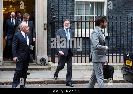 Präsident von Spanien Mariano Rajoy besucht PM Theresa May in 10 Downing Street. London, Großbritannien. 05/12/2017 weltweit Stockfoto