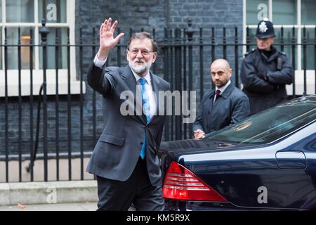 Präsident von Spanien Mariano Rajoy besucht PM Theresa May in 10 Downing Street. London, Großbritannien. 05/12/2017 weltweit Stockfoto