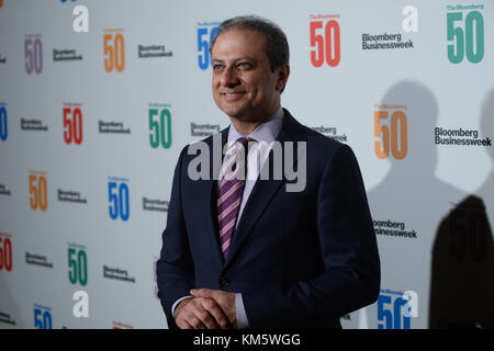 New York, USA. Dez 2017. Preet Bharara nimmt am 4. Dezember 2017 in der Gotham Hall in New York City an der "Bloomberg 50"-Feier teilzunehmen. Credit: Erik Pendzich/Alamy Live News Stockfoto