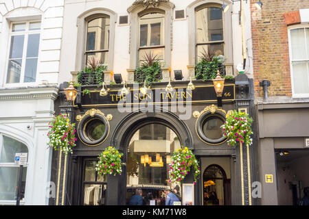 Die Sonne Taverne, traditionellen Pub Public House in Covent Garden, London, UK Stockfoto