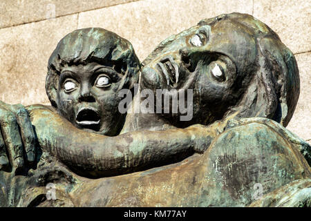 Porto Portugal, Rotunda da Boavista, Praca Mouzinho de Albuquerque, Kreisverkehr, Park, Denkmal der Helden des Krieges auf der Halbinsel, Skulptur, Alves de Sousa, Detail, Hispan Stockfoto