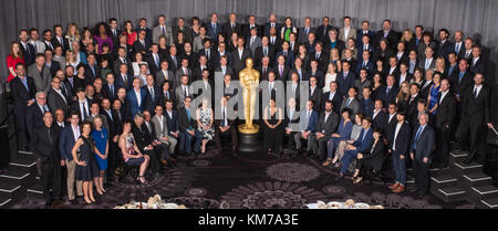 HOLLYWOOD, CA - Februar 02: Nominierten Mittagessen im Beverly Hilton, 2. Februar 2015 Für die 87 Oscars für herausragende Film Errungenschaften von 2014, der am Sonntag vorgestellt werden, 22. Februar 2015, an der Dolby Theater und durch die ABC Television Network live am 22. Februar 2015 in Hollywood, California im Fernsehen übertragen. Personen: Gruppenfoto Nominierten Stockfoto