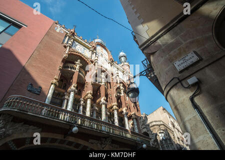 Der Palau de la Música Catalana wurde zwischen 1905 und 1908, die von der modernistischen Architekten Lluís Domènech i Montaner erbaut als Heim für die Orfeó Català. Stockfoto