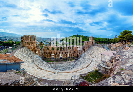 Das Theater von herodion atticus unter den Ruinen der Akropolis, Athen, Griechenland. Stockfoto