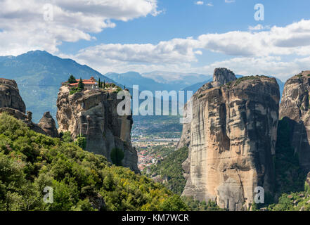 Das Kloster von Ayias Triadhos (Ayia Triada), Meteora Klöster, Kalambaka, Griechenland Stockfoto