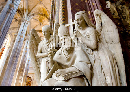 Paris, Frankreich. Kirche Saint-Eustache - Statue. Papst Alexander II. (Eugène Bion: 1834) Stockfoto