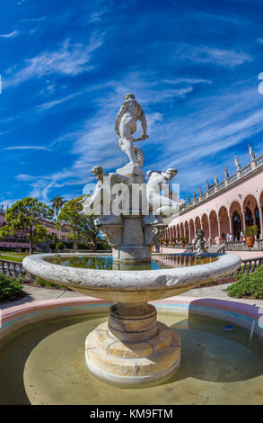 Brunnen im Innenhof des John and Mable Ringling Museum of Art in Sarasota Florida Stockfoto