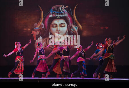 Das Bild des Bharatnatayam Tanz an Kala godha Festival in Mumbai, Indien Aqua-lounge Stockfoto