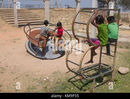 Kinder Spielplatz, Mysore, Karnataka, Indien. Stockfoto