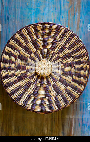 Spirale handgemachte auf Holz- Oberfläche. Stockfoto