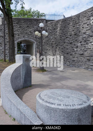 Chruchill-Roosevelt Denkmal, Vieux Quebec, Altstadt, Quebec City, Kanada. Stockfoto